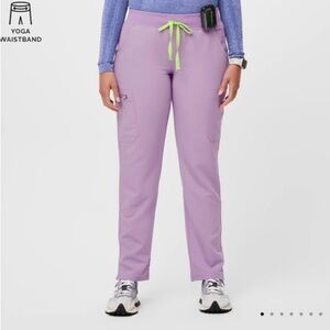Figs High Waisted Yola Scrub Pants in Lavender Dew (M Tall)